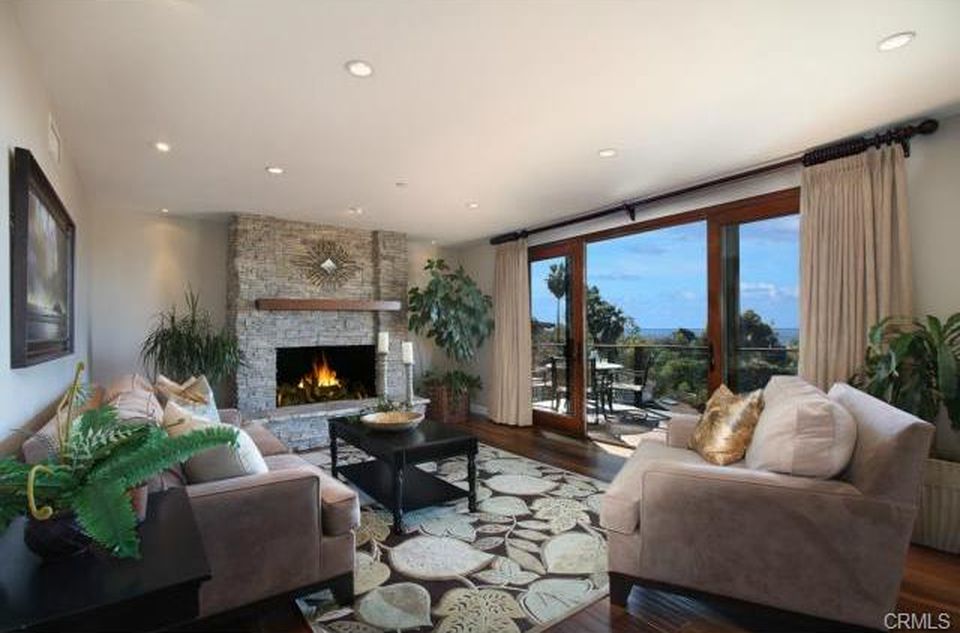 756 Bluebird Canyon Dr