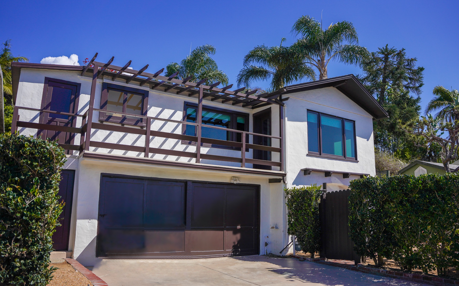 455 Hilledge Drive
