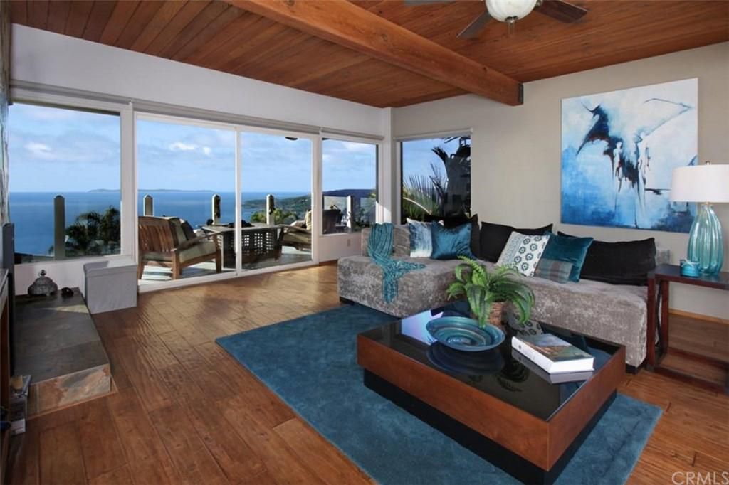 1095 La Mirada St