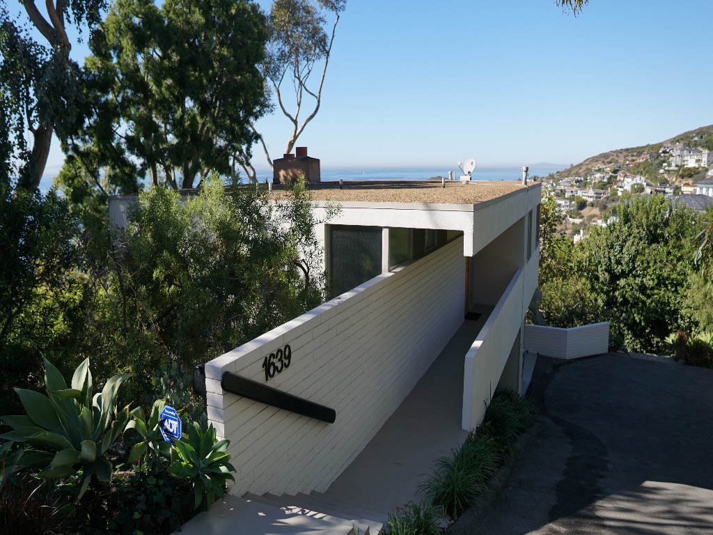 1639 Eleanor Lane