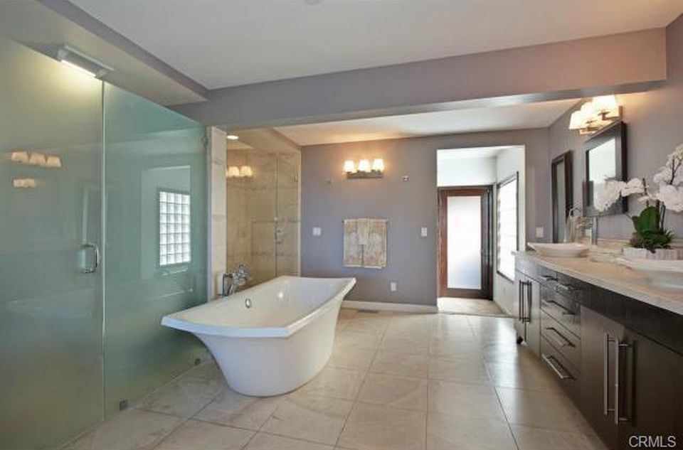 756 Bluebird Canyon Dr