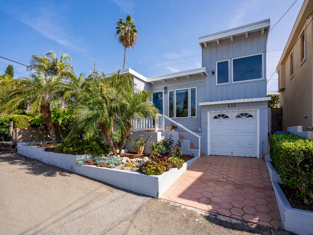 65 Cuprien Way