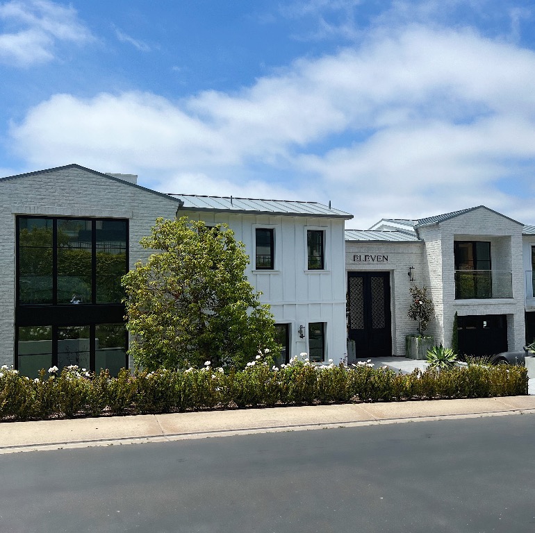 11 Coral Cove Way
