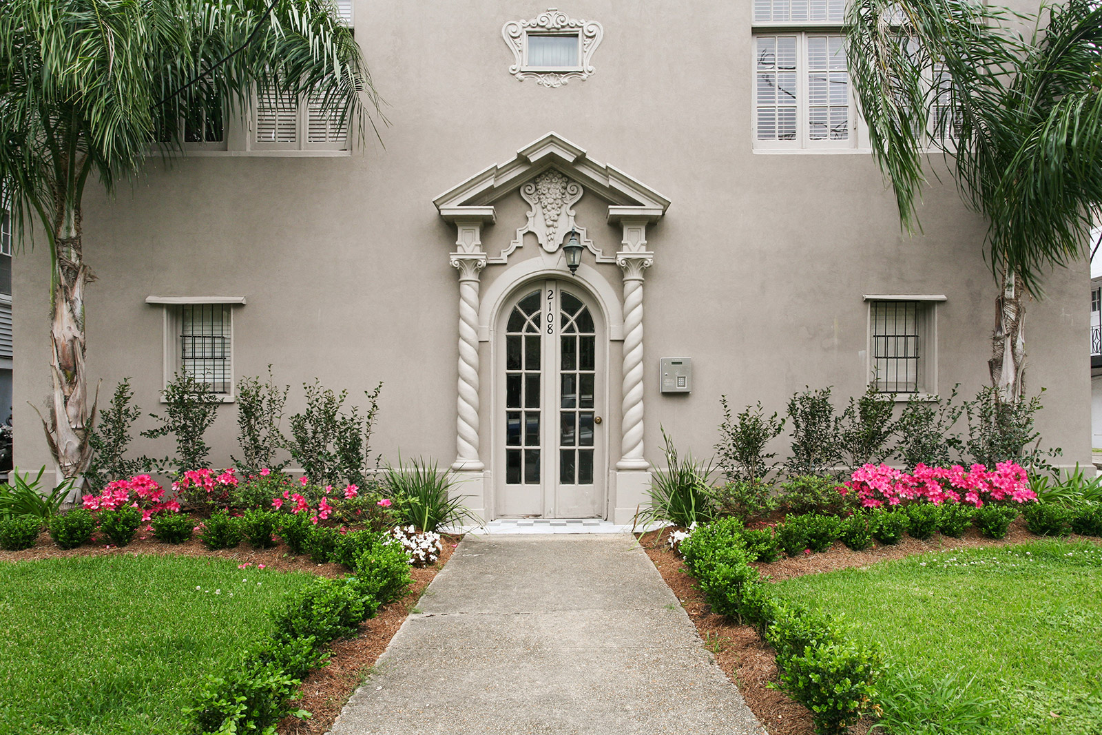 2108 Broadway