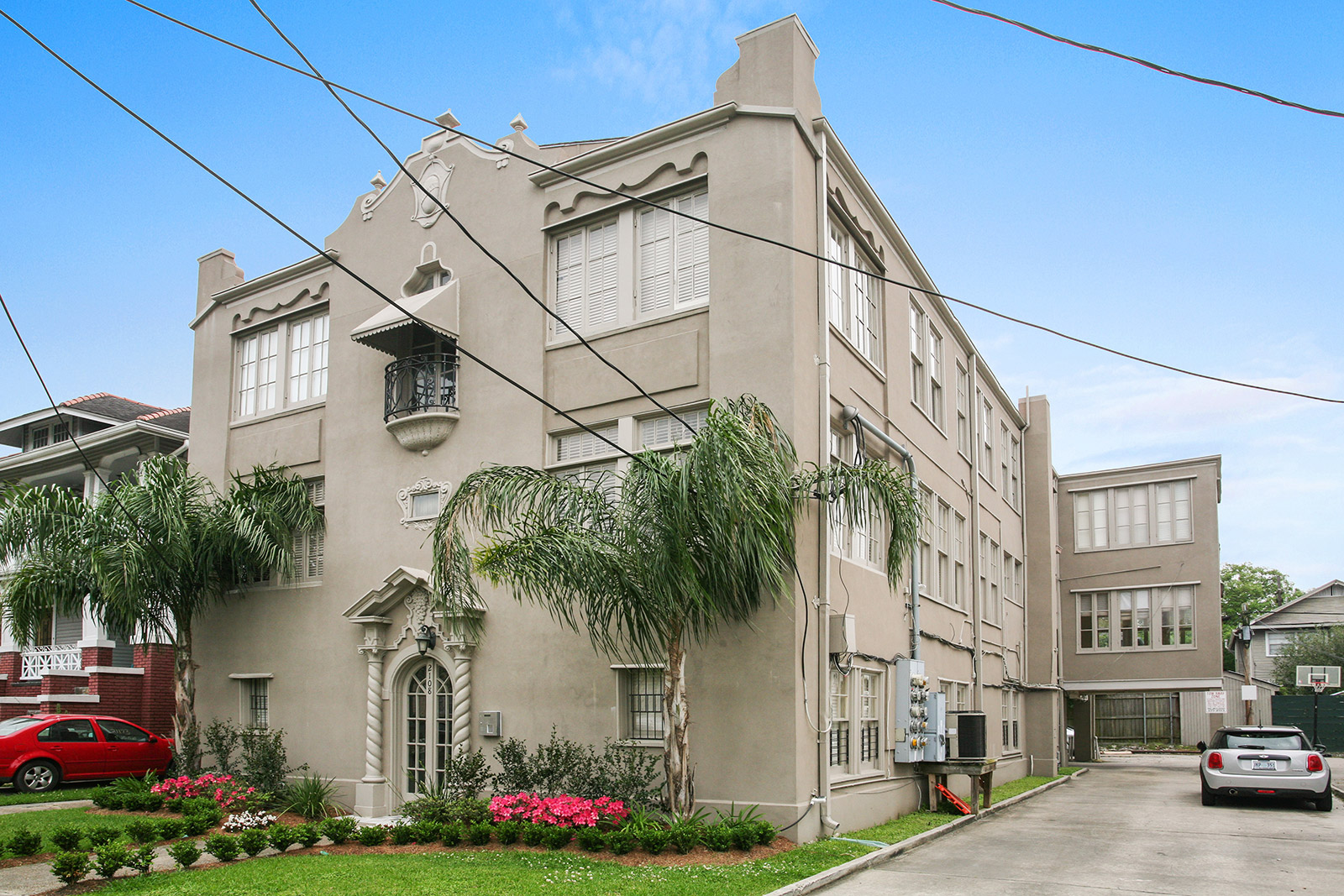2108 Broadway