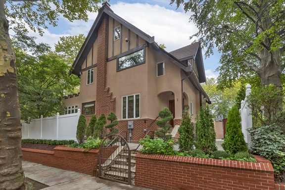 1 Marine Avenue
