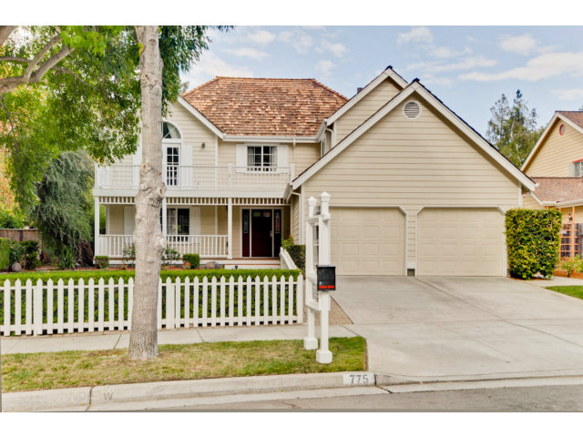 775 Glenborough Drive
