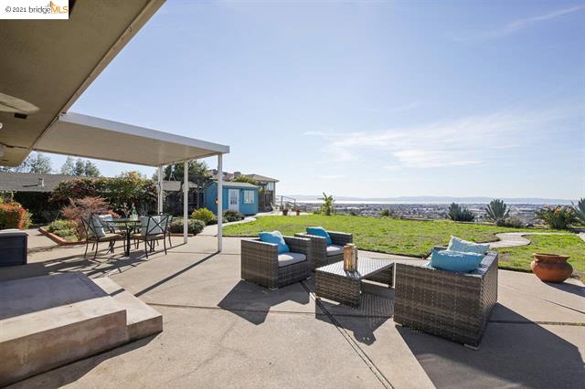 2715 Darius Way