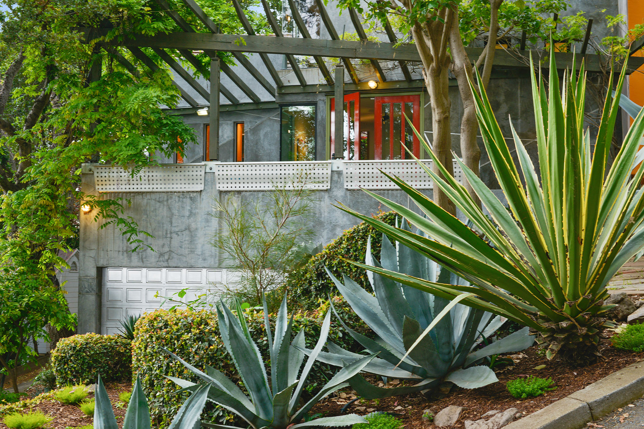 2997 Dwight Way