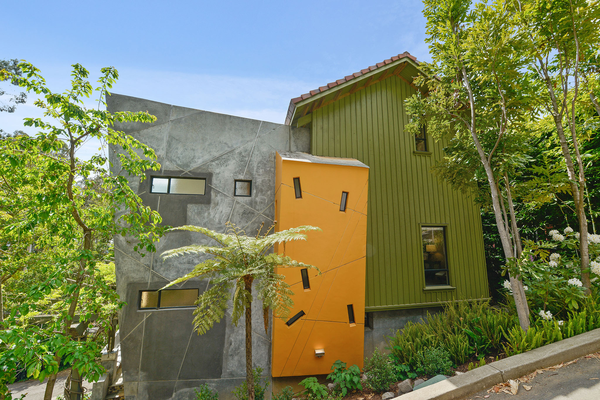 2997 Dwight Way