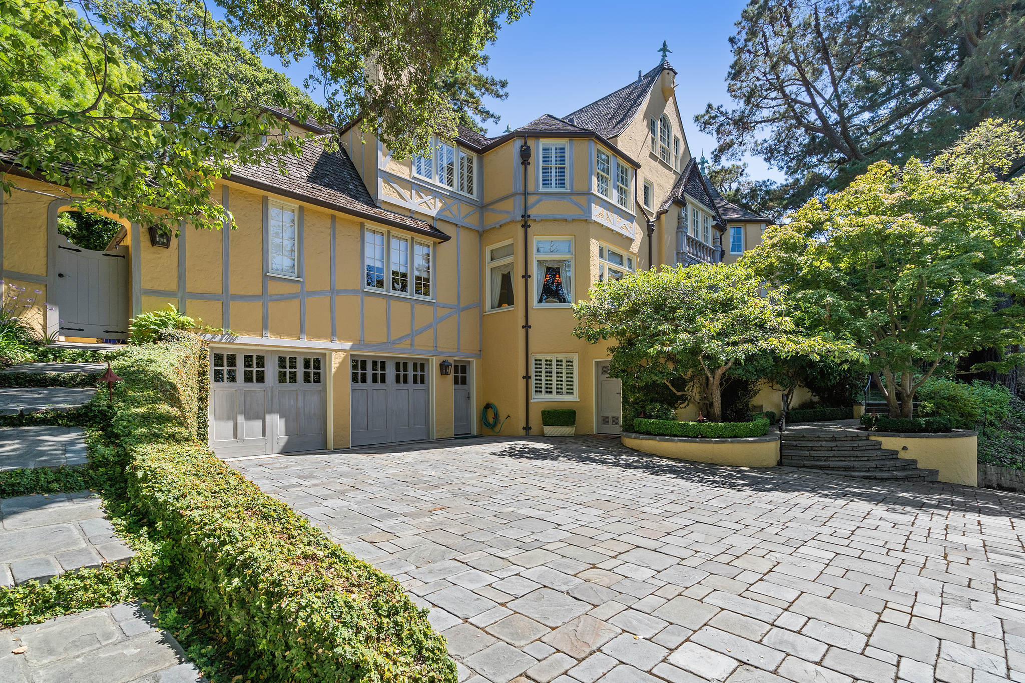 42 Glen Alpine