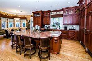 10115 Tarpon Drive