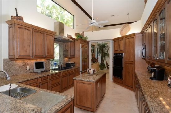 17290 Coral Cove Way