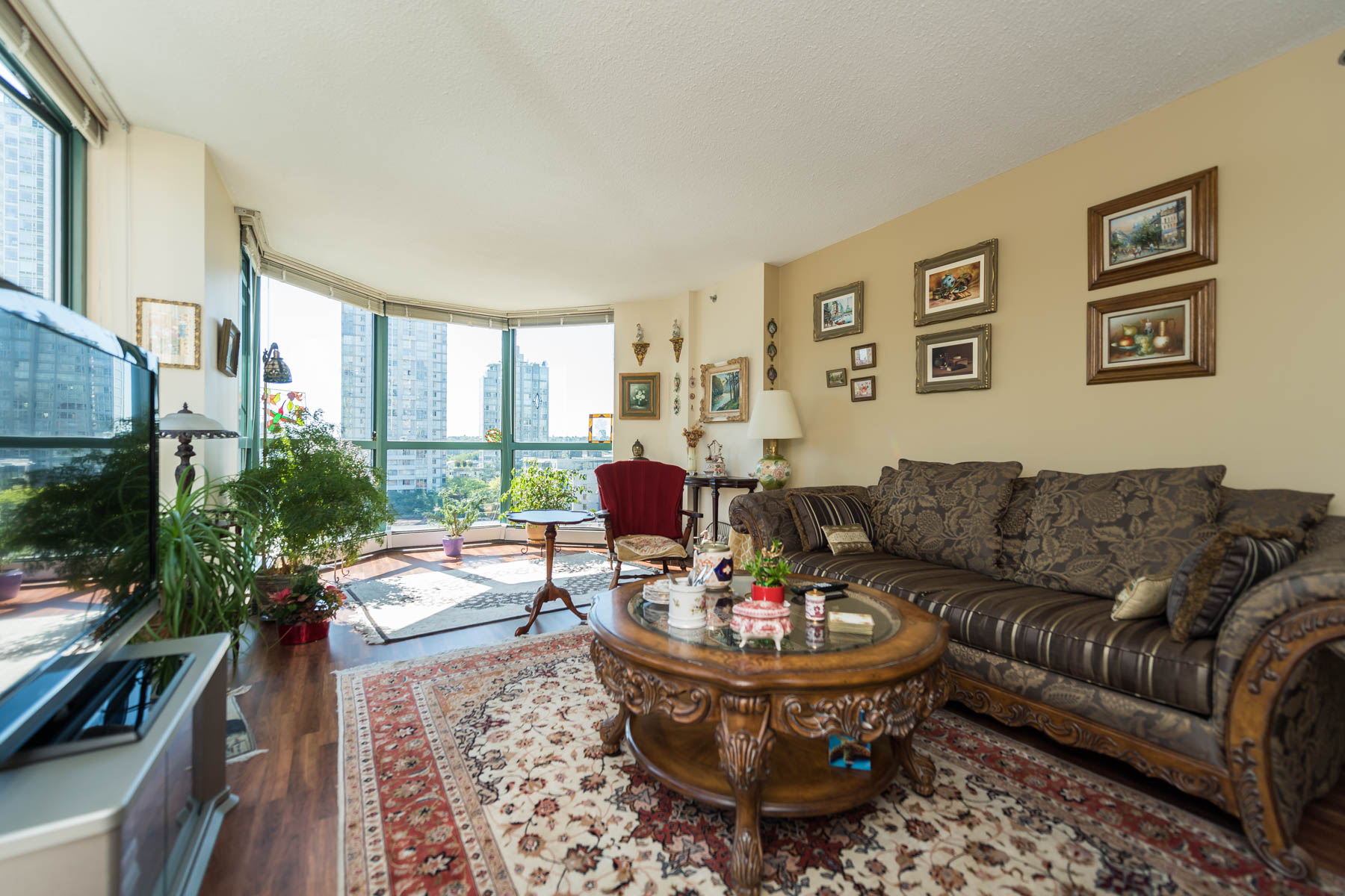 212 Davie Street 801