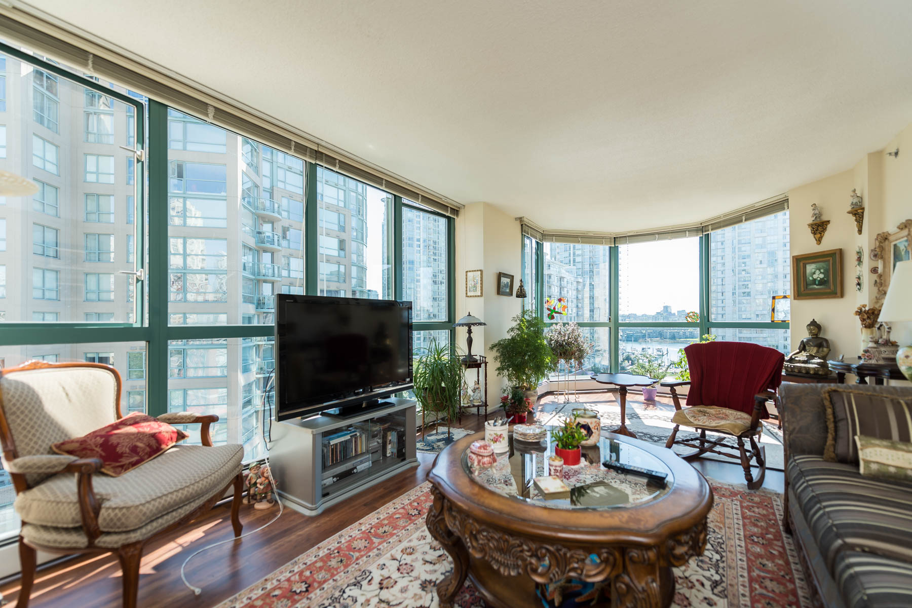212 Davie Street 801