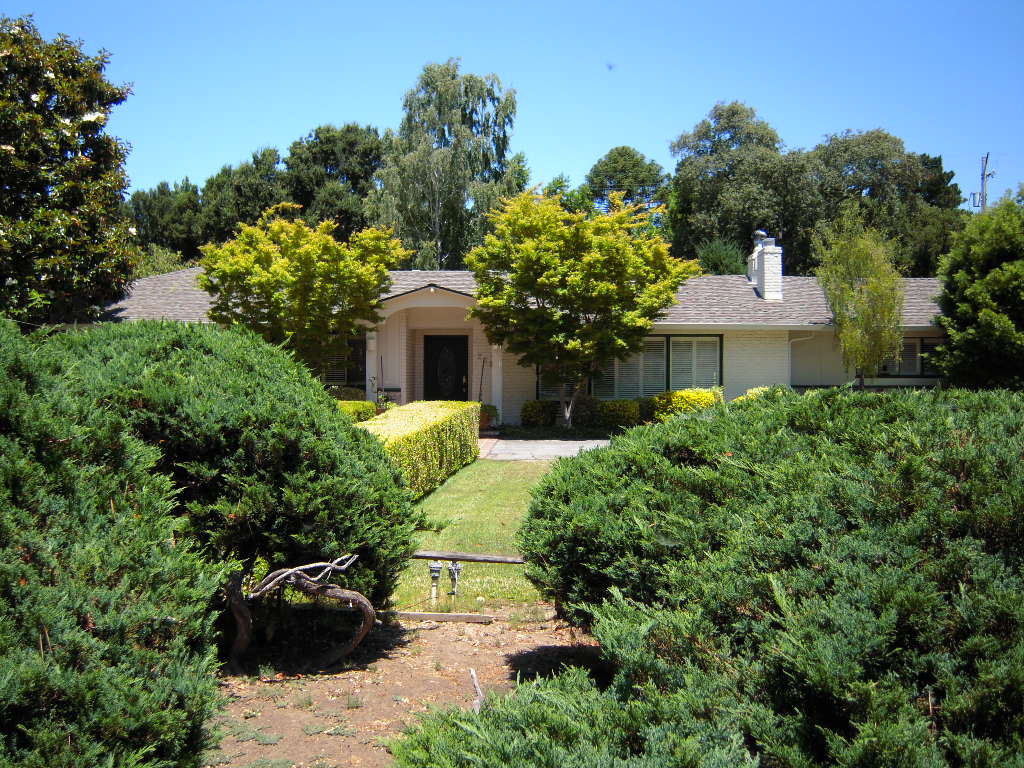 236 Greenoaks