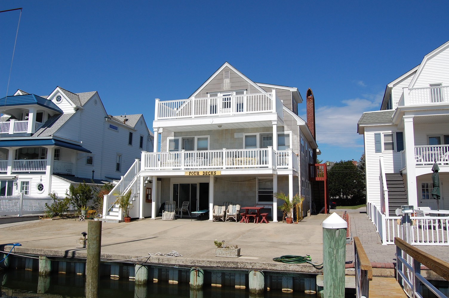 231 North Point Rd