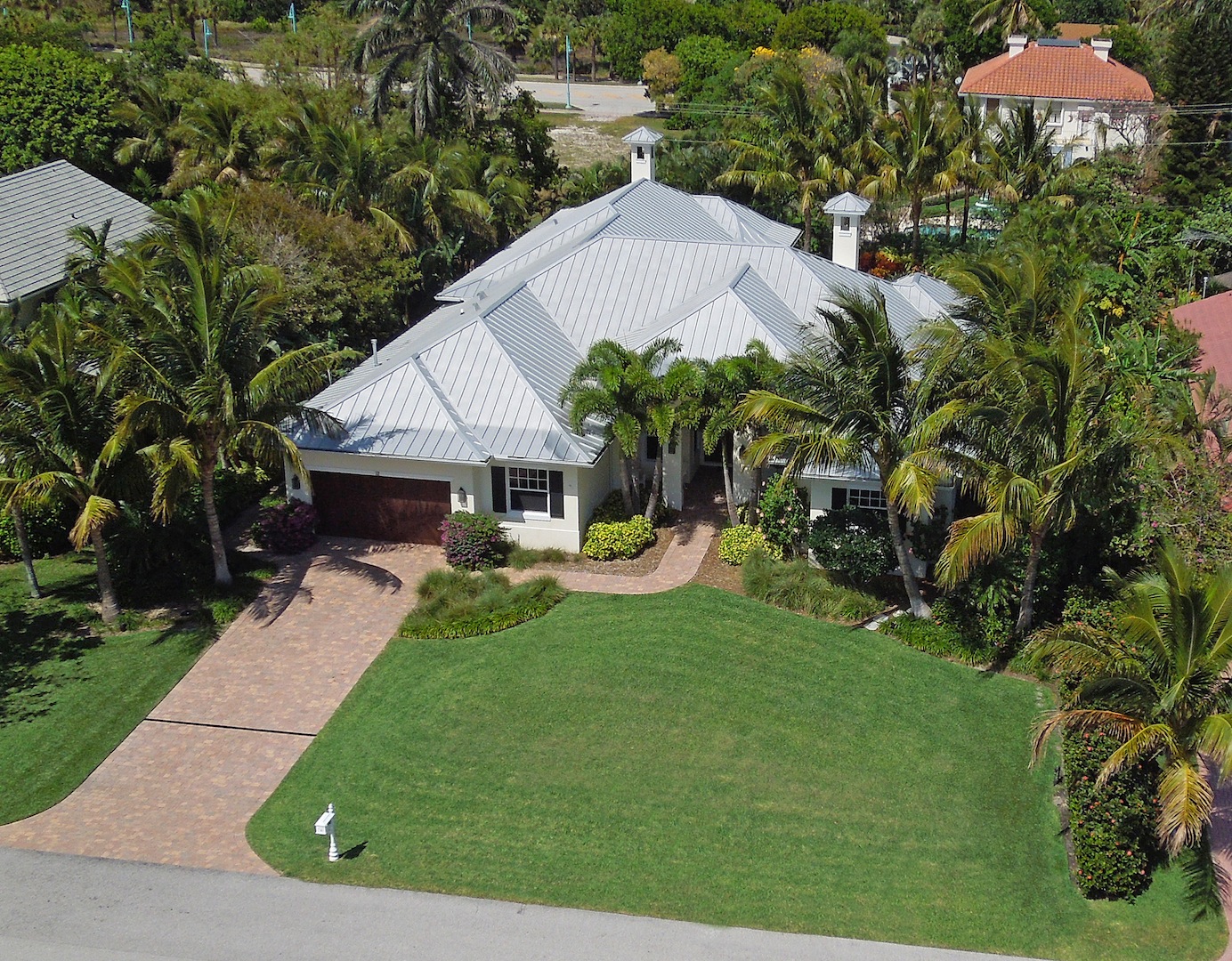 12 Hudson Avenue