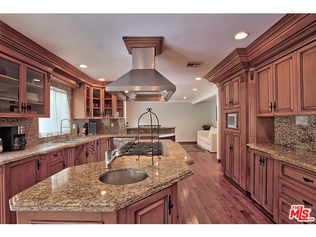 7851 Electra Drive