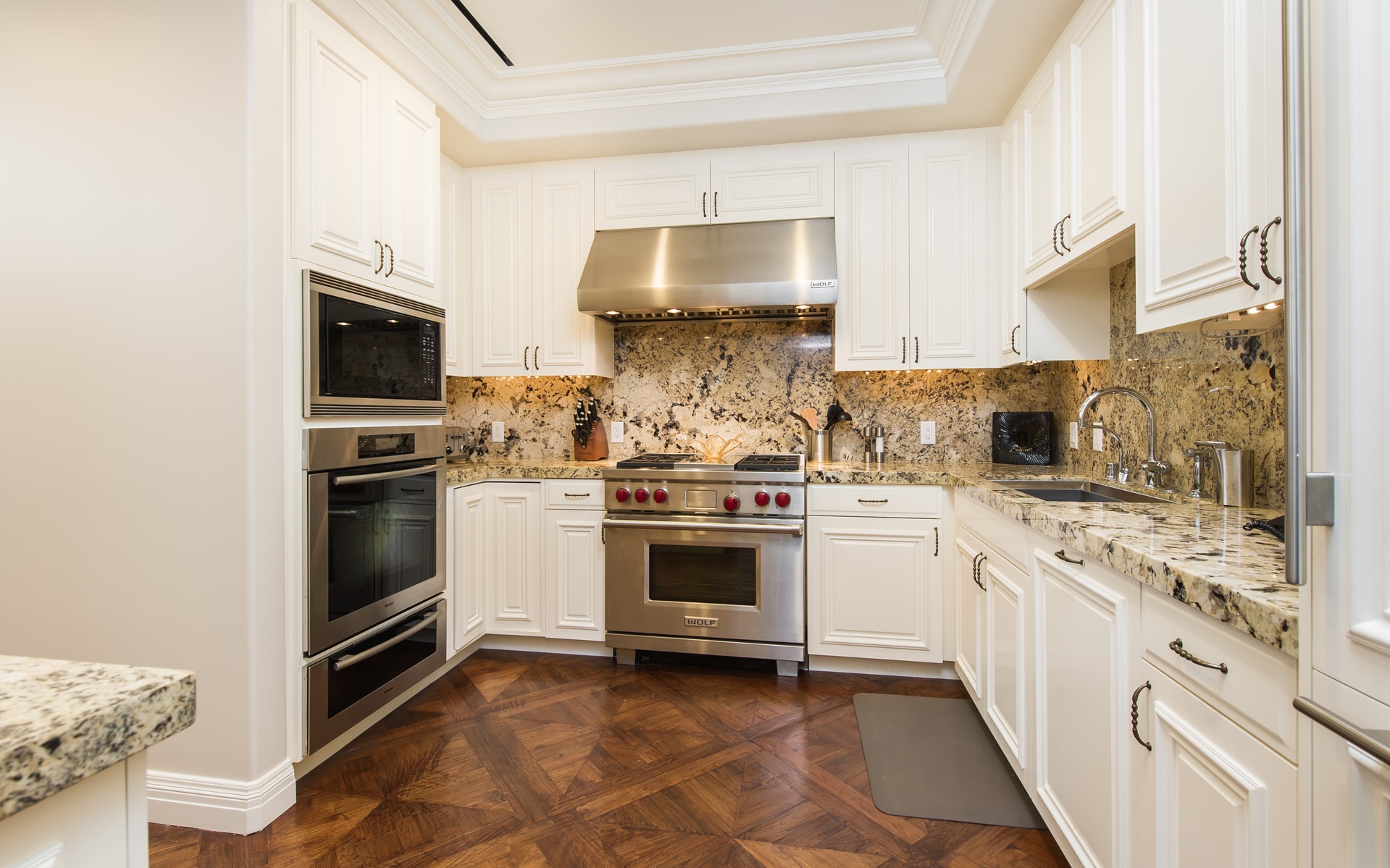 225  N  Canon Dr.  7A