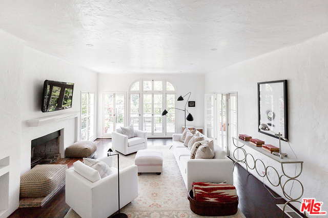 8046 Fareholm Dr.