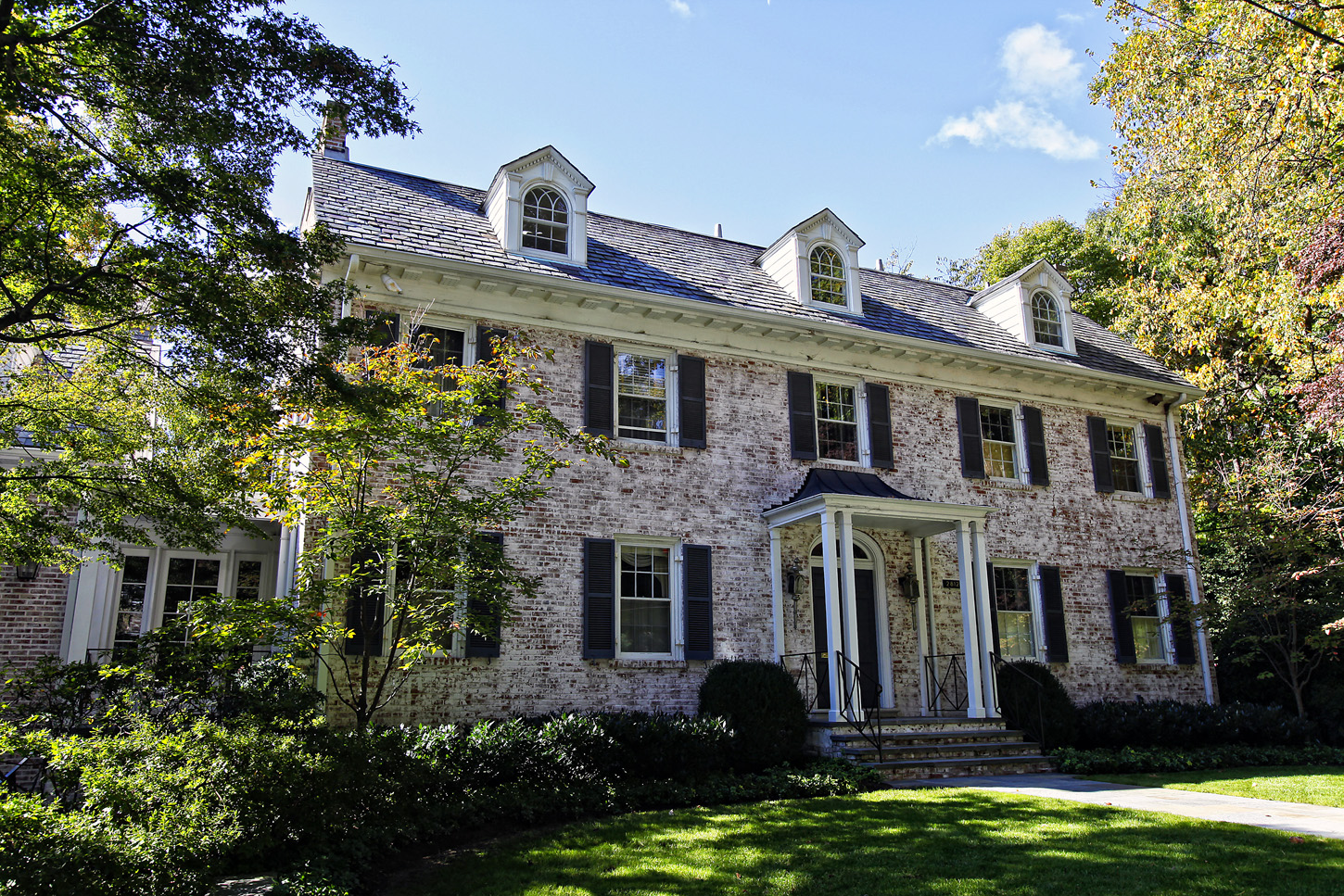 2812  Woodland Dr. NW