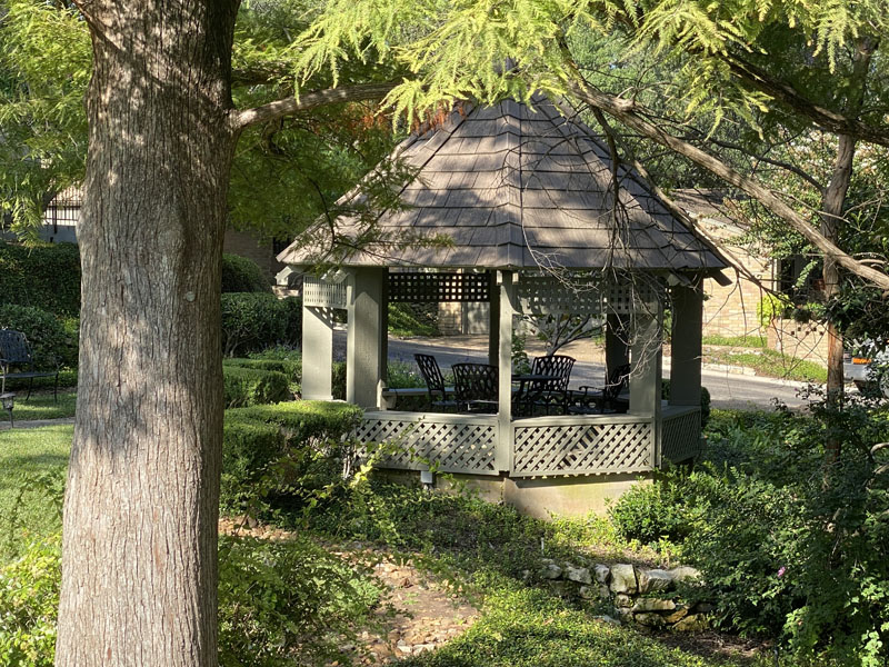 2 Woodstone Square