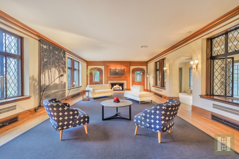 61 Wayside Place