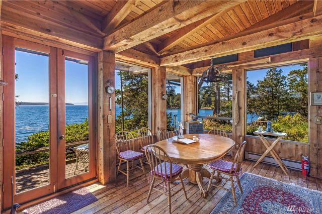 821  SQUAW BAY RD