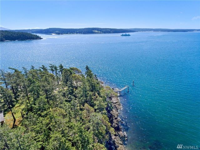 821  SQUAW BAY RD