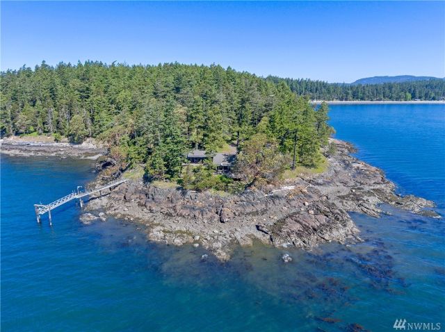 821  SQUAW BAY RD