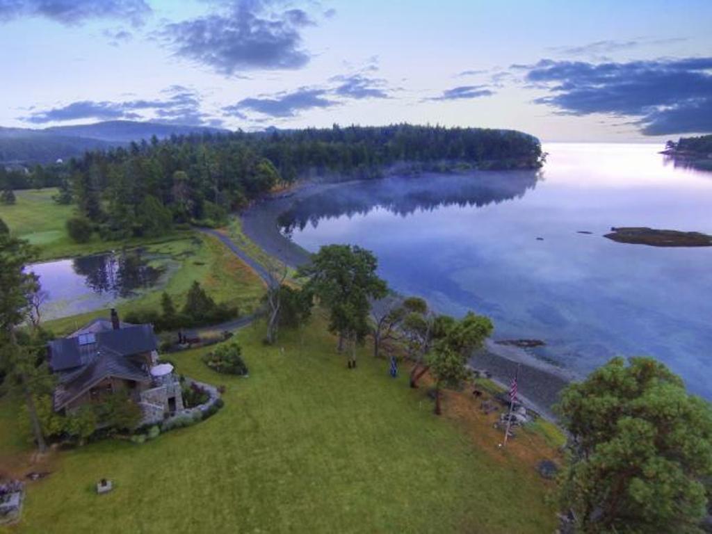 235  SEAL ROCK LANE
