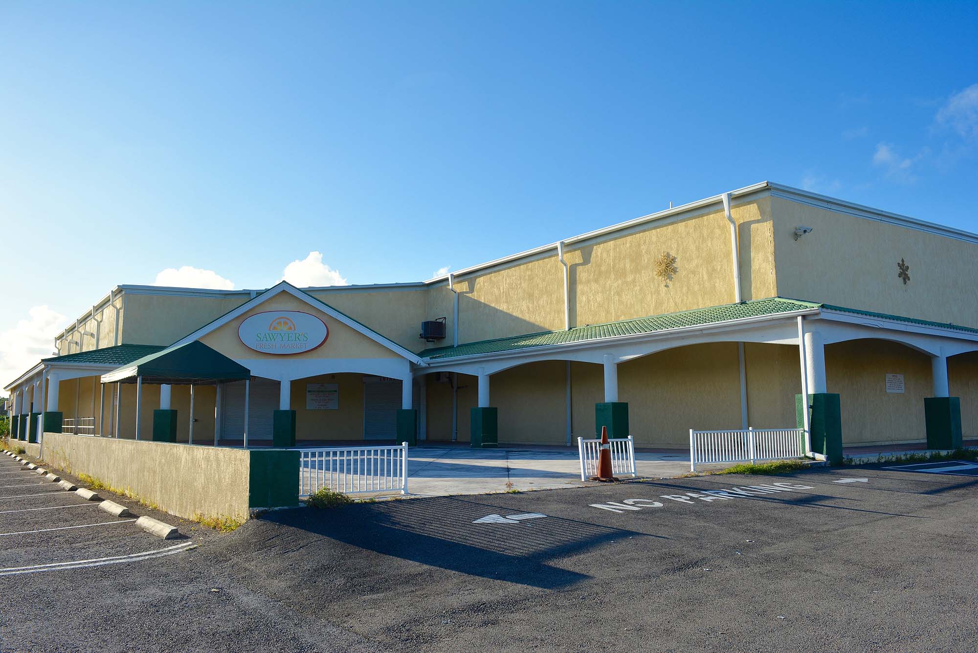 Commercial Nassau Village