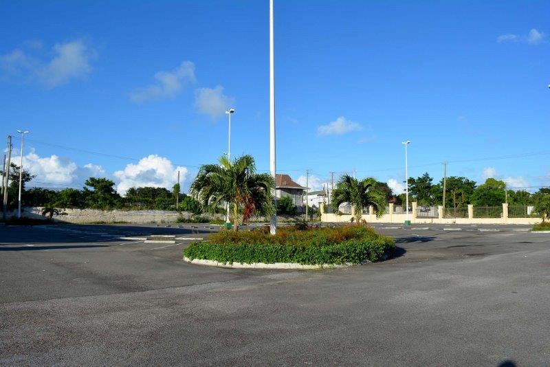 Commercial Nassau Village
