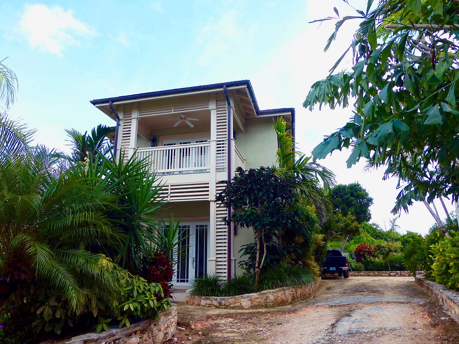 Tusculum Bahamas Ocean View