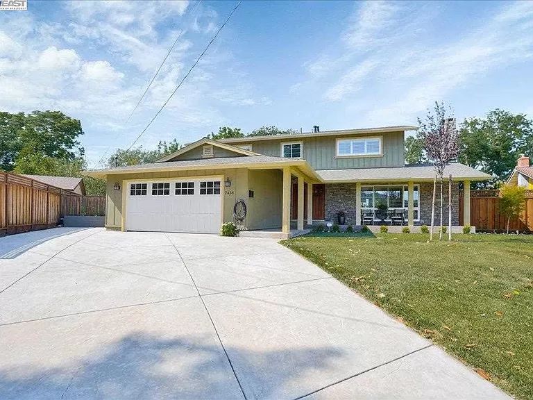 7438 Mancini Ct