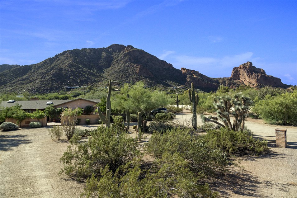 6111 N Nauni Valley Dr