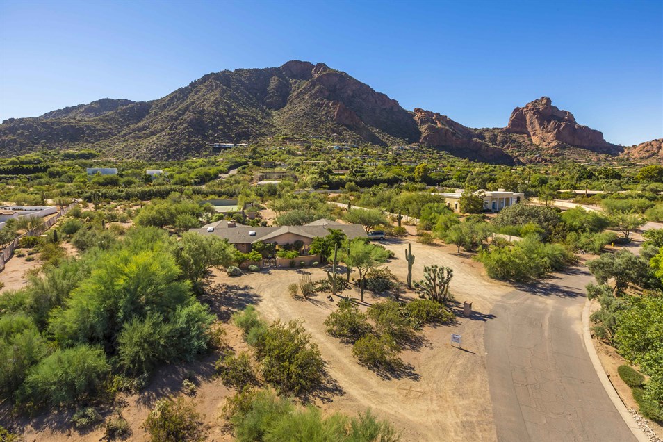 6111 N Nauni Valley Dr