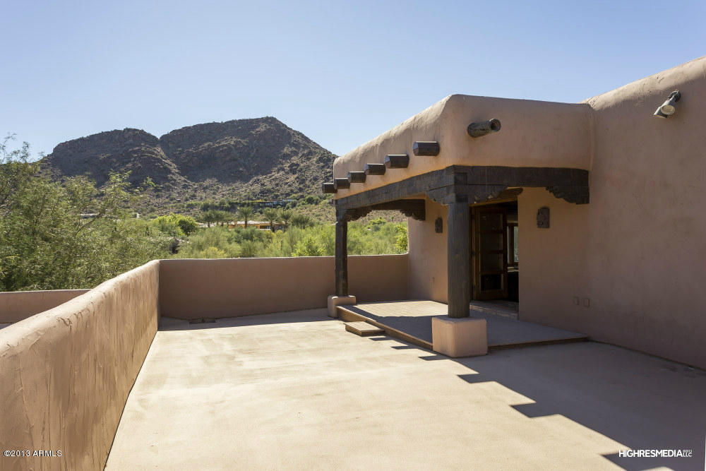 5747 E Mockingbird Lane