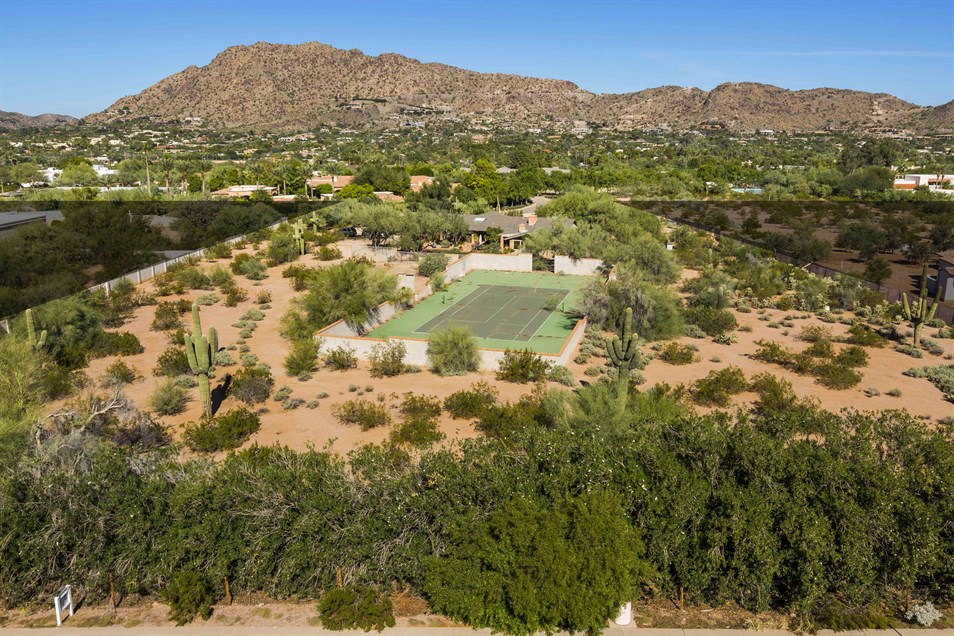 6111 N Nauni Valley Dr