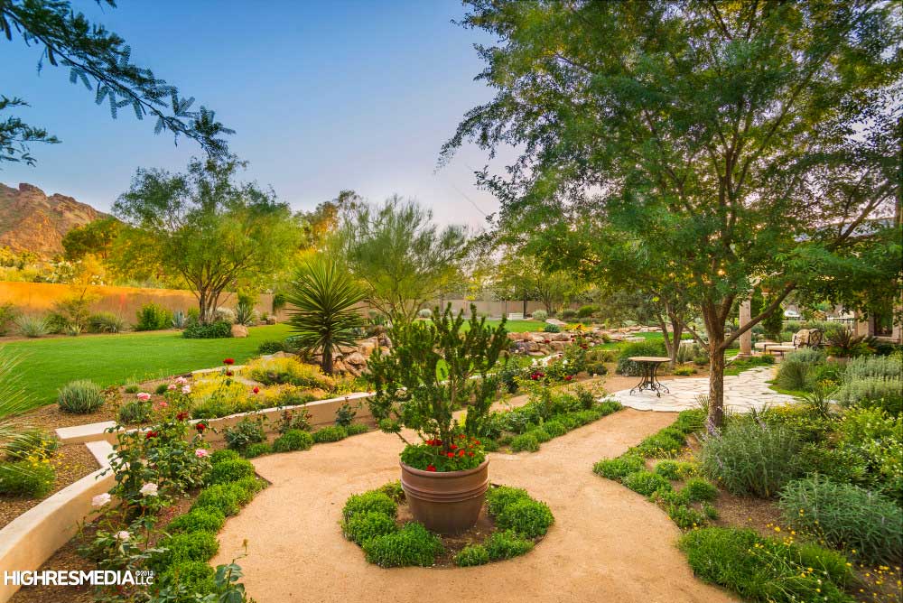3 Private Listing