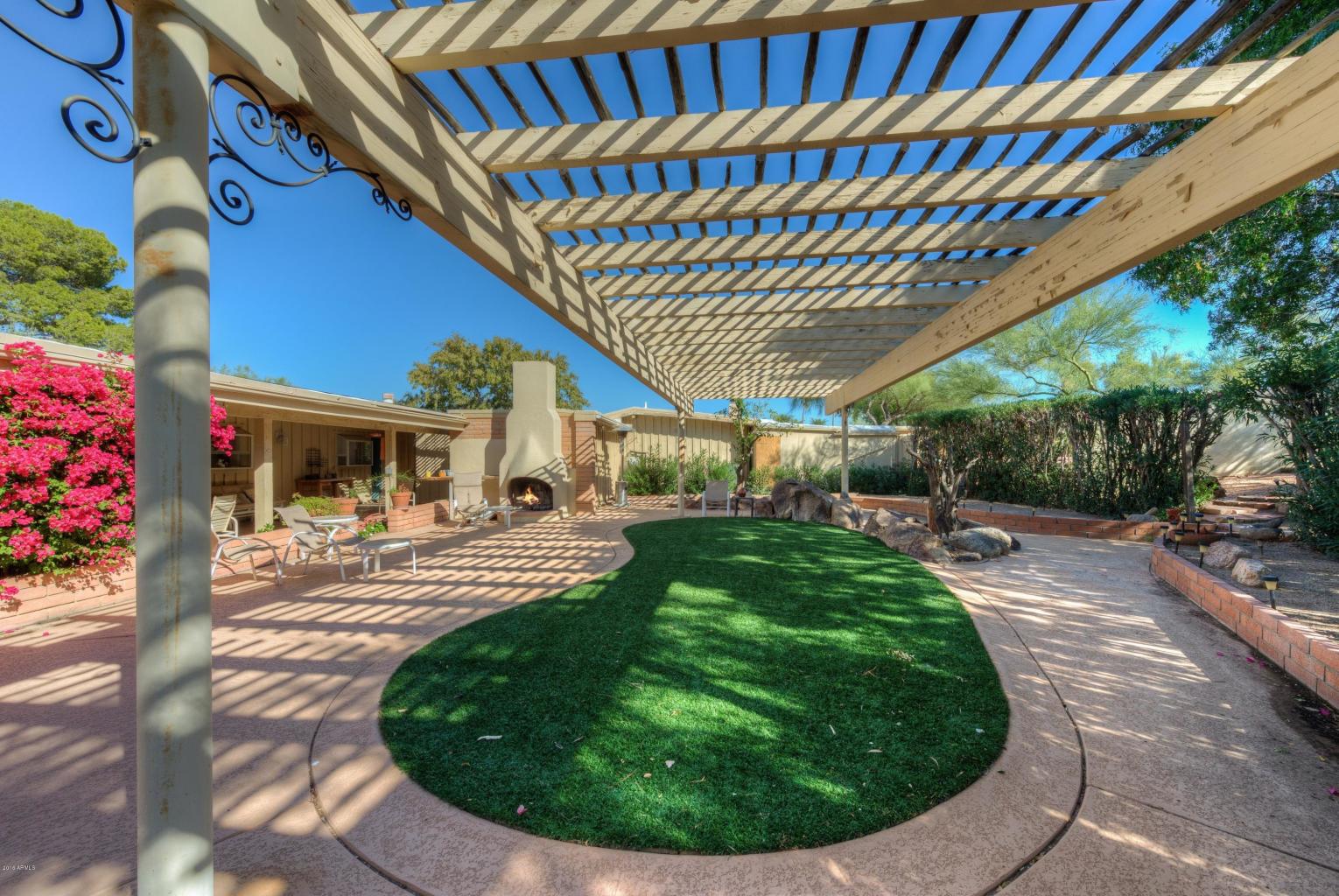5637 E Nauni Valley Dr