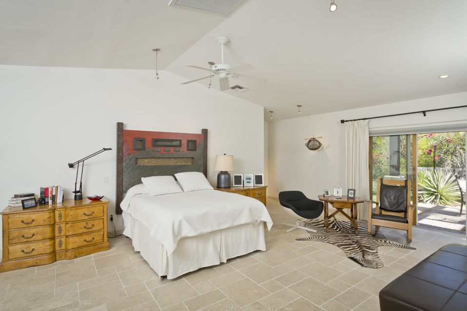 3801 E San Miguel