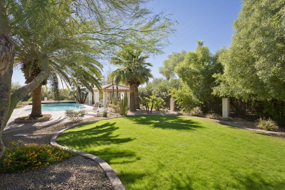 3801 E San Miguel