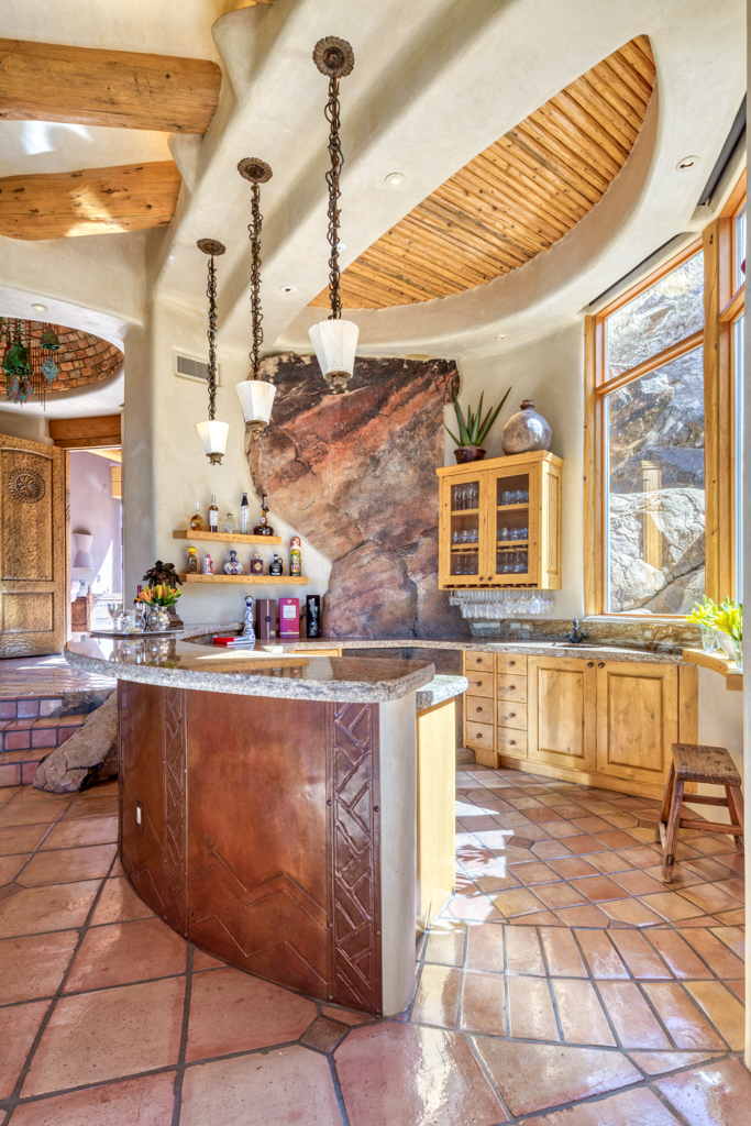 1 Pueblo Estate