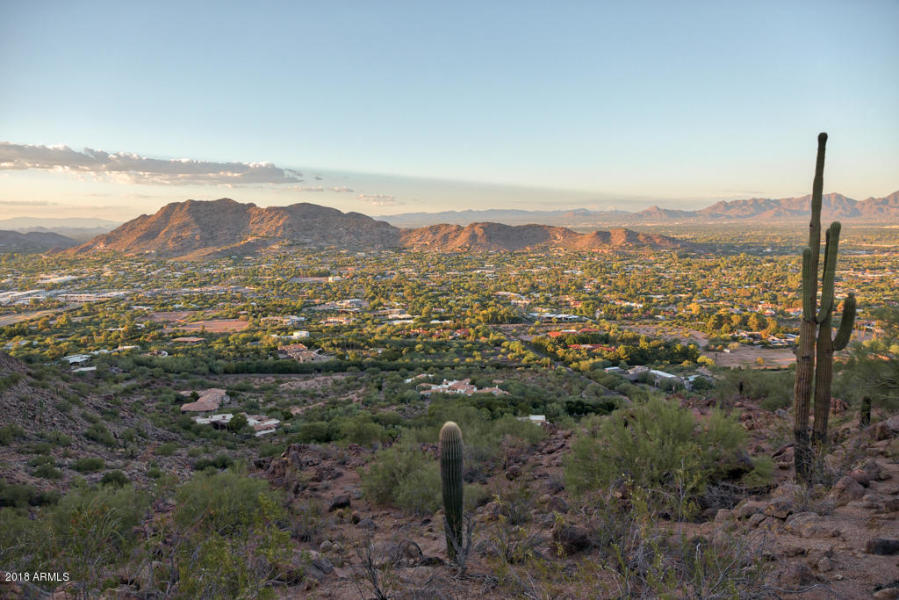 LOT B 5850 E Cholla Lane
