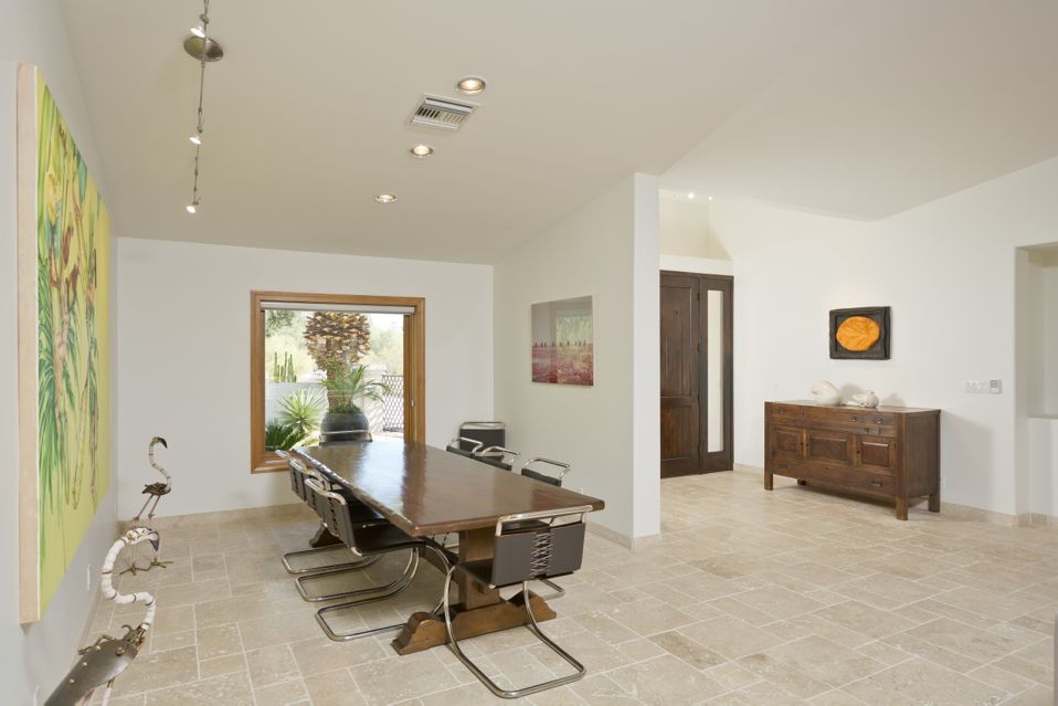3801 E San Miguel