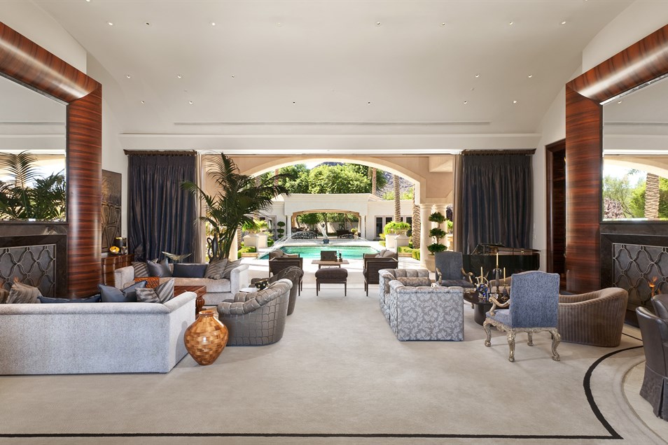 6347 East Royal Palm