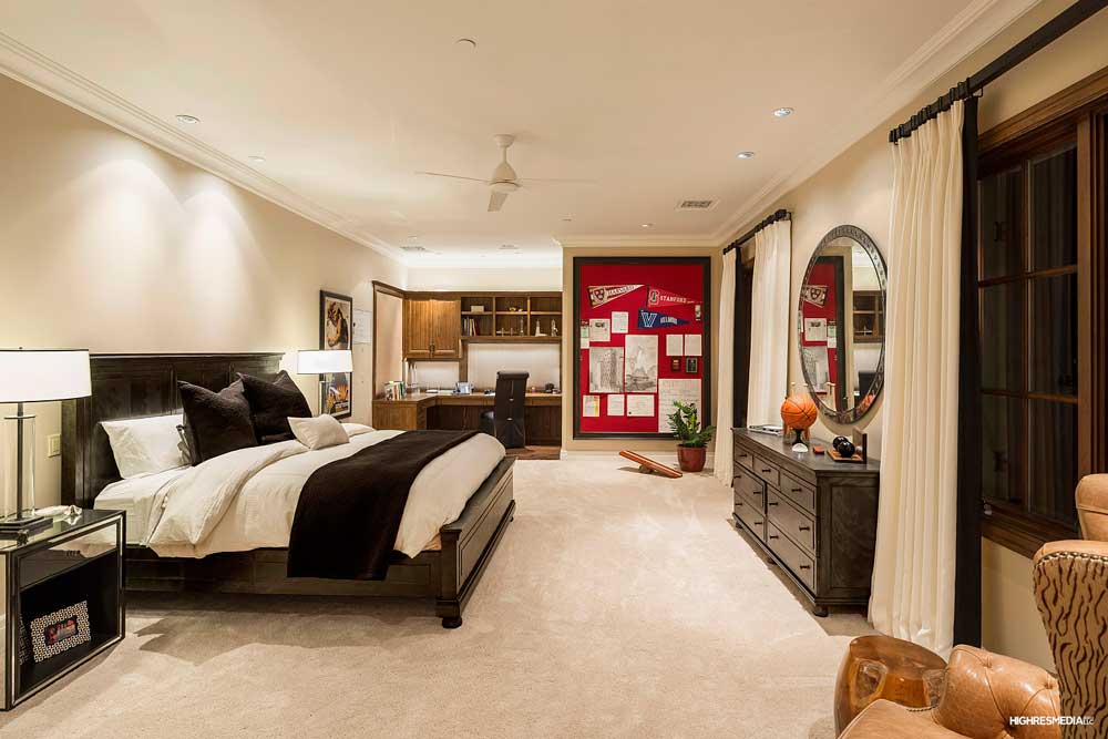 3 Private Listing