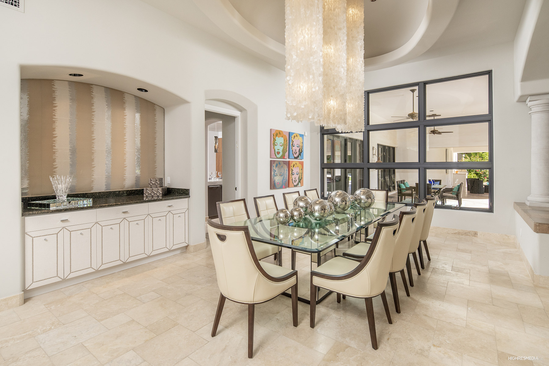 3 N  Private Listing
